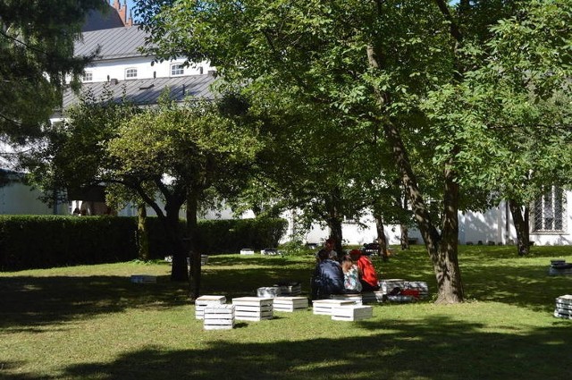 Klasztorny ogród Dominikanów w Krakowie