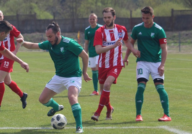 W poprzednim sezonie w Warce, Proch przegrał 0:2