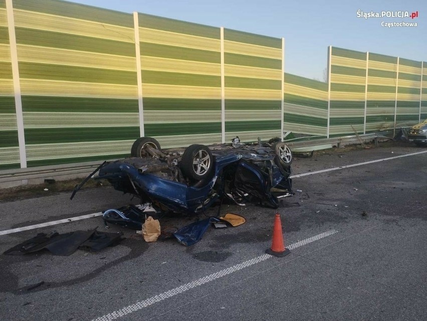 21-letni kierowca BMW spowodował wypadek na autostradzie A1.