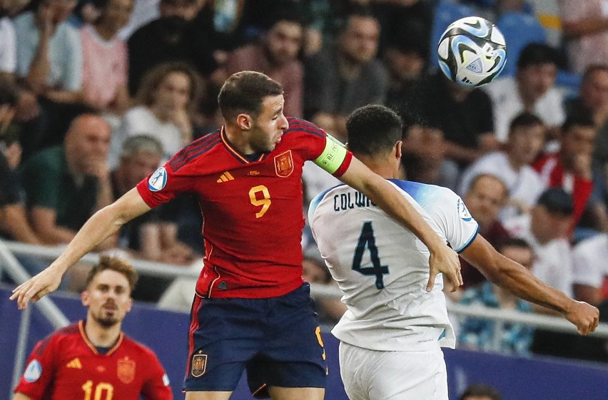 Reprezentacja Anglii nowym mistrzem Europy do lat 21. W finale "Synowie Albionu" pokonali 1:0 faworyzowaną Hiszpanię 