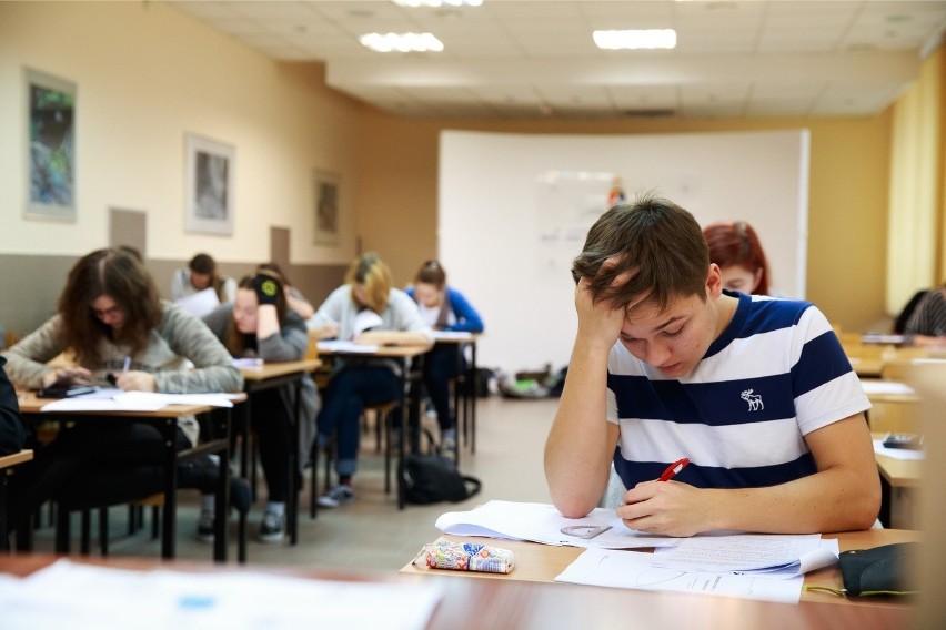 MATURA PRÓBNA 2014 - PYTANIA, ZAGADNIENIA, ODPOWIEDZI,...