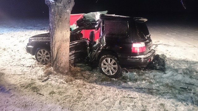 Wypadek pod Sobótką we wsi Świątniki. Zginął kierowca subaru