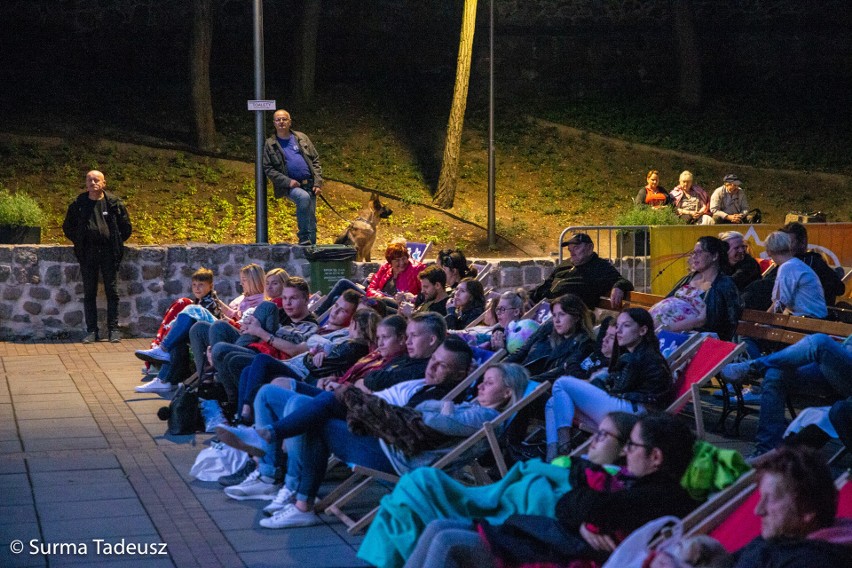 COOLturalne wakacje w Stargardzie. W kinie plenerowym była komedia "Moje wielkie greckie wesele 2" [ZDJĘCIA]