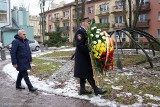 Białystok. Światowy Dzień Pamięci o Ofiarach Holokaustu. Prezydent złożył wieniec przed pomnikiem Wielkiej Synagogi (zdjęcia)
