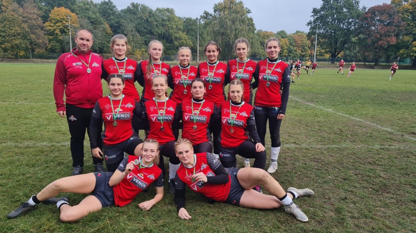 Rugby kobiet. Drugie  miejsce  drużyny Venol  Atomówki Łódź
