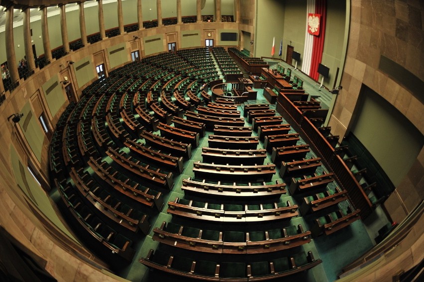3704 głosowania odbyły się w Sejmie podczas tej kadencji,...