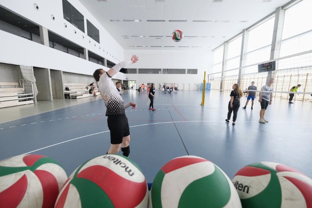 Poznańscy studenci bawią się na Integraliach w sobotę 7 maja. Najpierw rywalizują ze sobą podczas sportowych konkurencji.Zobacz więcej zdjęć --->>>