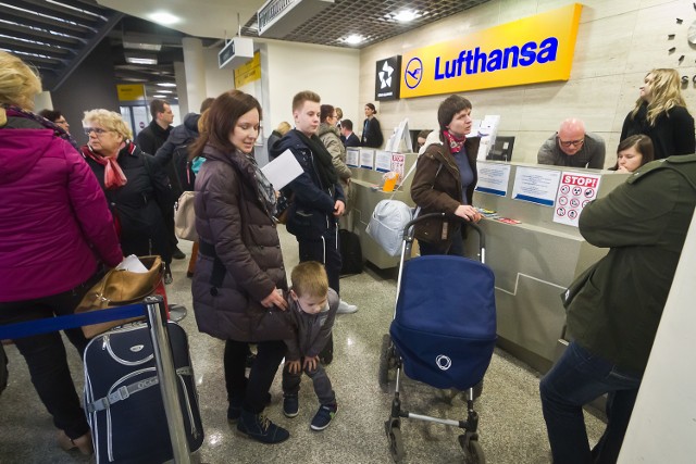 Pierwsi pasażerowie z Bydgoszczy do Frankfurtu polecieli 29 marca ubiegłego roku.