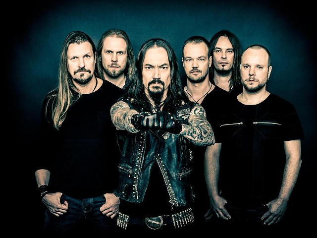 Amorphis zaczynali jako stricte deathmetalowy zespół. Dziś grają atmosferyczny rock/metal z odniesieniami do fińskiego folkloru