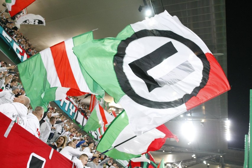 Kibice na meczu Legia - Wisła Kraków [GALERIA]