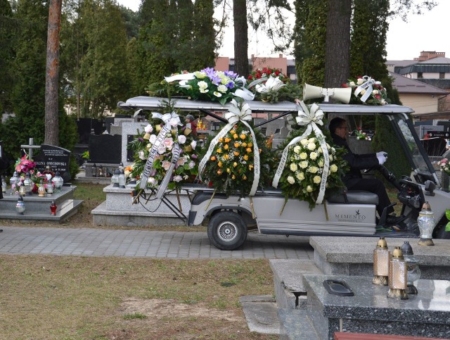 W tym roku mniej pogrzebów w Stalowej Woli niż przed rokiem.