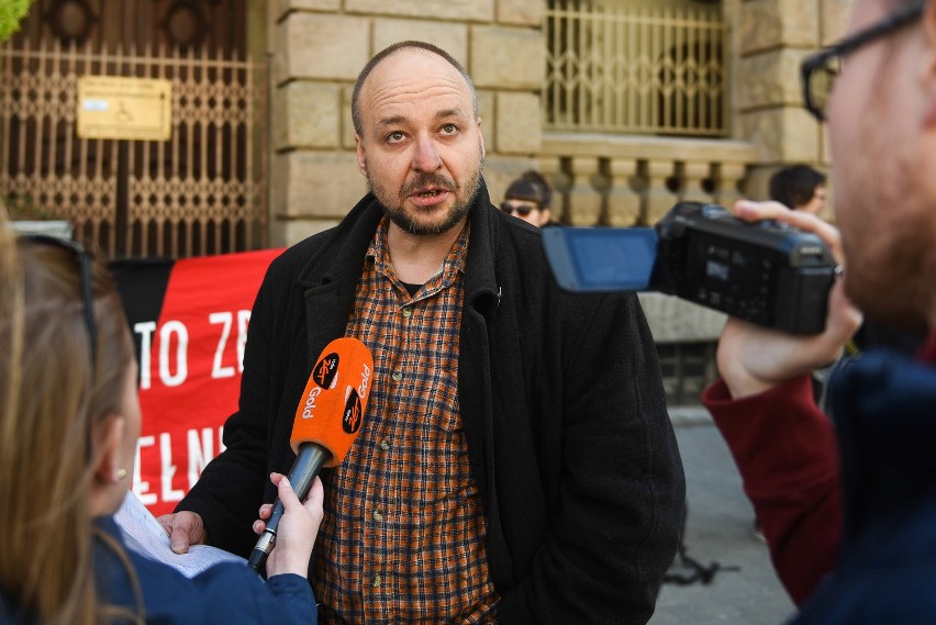 Poznań: Anarchiści przeciwko policji. Rozprawa i protest...