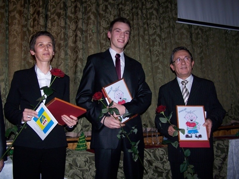 Laureaci wyróżnień dla wolontariuszy, od lewej: Małgorzata...