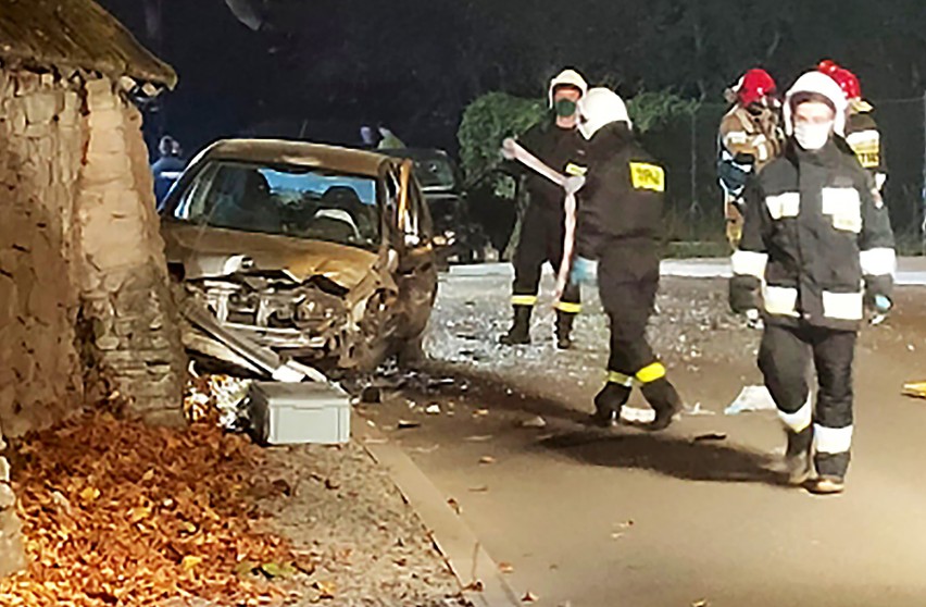 Męcina. Groźne w skutkach zderzenie fiata i audi. Nocą szukano trzech pasażerek [19.09.]