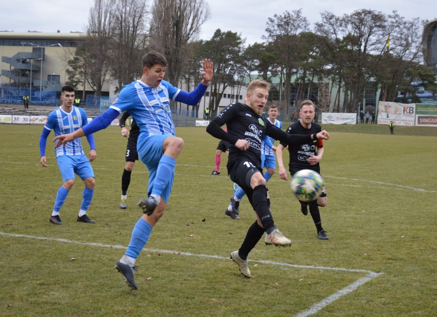 Piłkarze Lechii Zielona Góra zremisowali ze Stalą Brzeg 0:0.