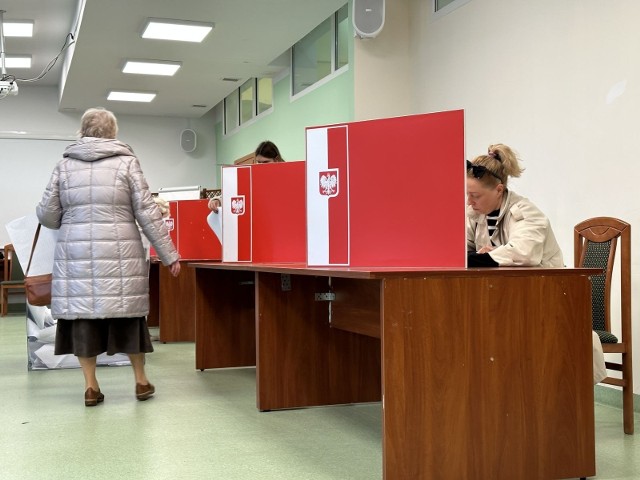 Znamy wyniki badań exit poll. Zostały one podane tuż po zamknięciu lokali wyborczych.