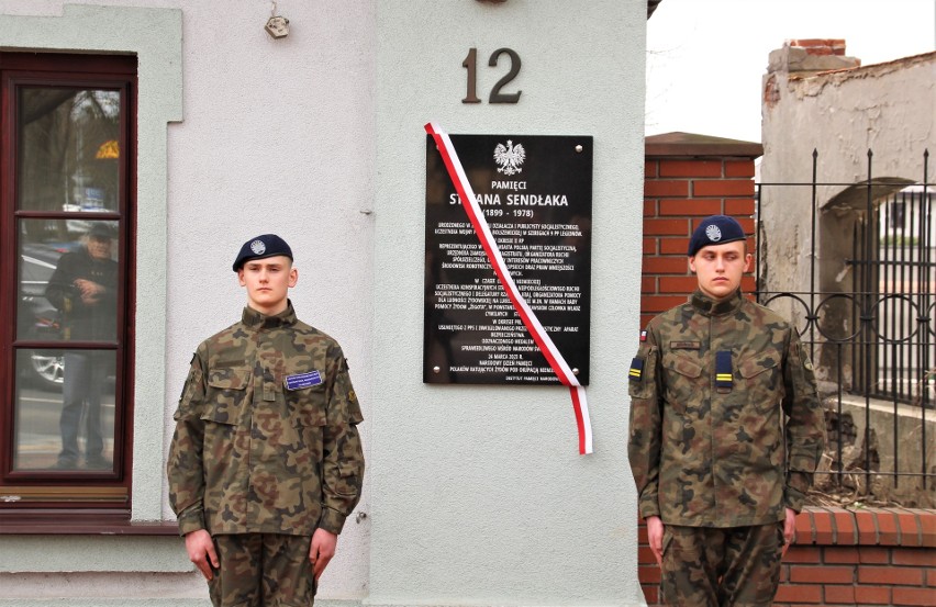 Tablica upamiętniająca Stefana Sendłaka w Zamościu tuż przed...