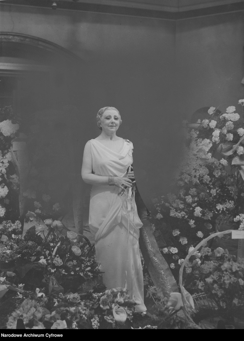 Mieczysława Ćwiklińska zyskała miano królowej przedwojennej komedii. Teatr był jej domem od dziecka. „Kiedy przestanę pracować - umrę” 