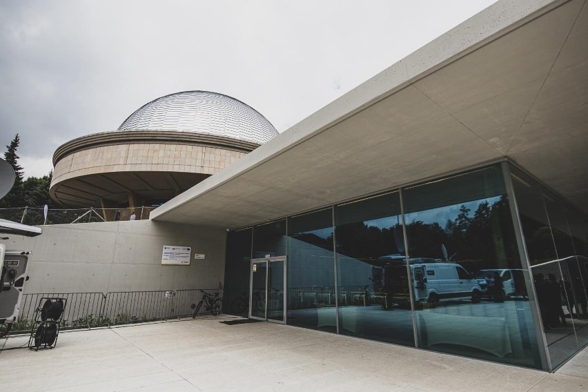Trzecią atrakcją jest Planetarium - Śląski Park Nauki.