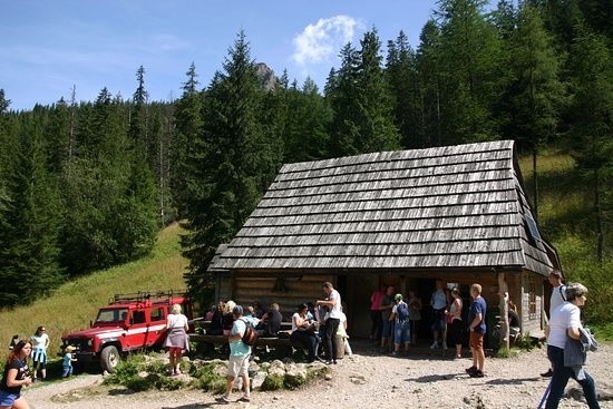 Herbaciarnia "Parzenica" w Dolinie Strążyskiej. Użytkownicy...