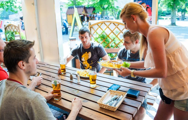 Mielno. Klienci lubią rybę na talerzuRyby w mieleńskich smażalniach, barach i restauracjach przyrządzane są różnie.