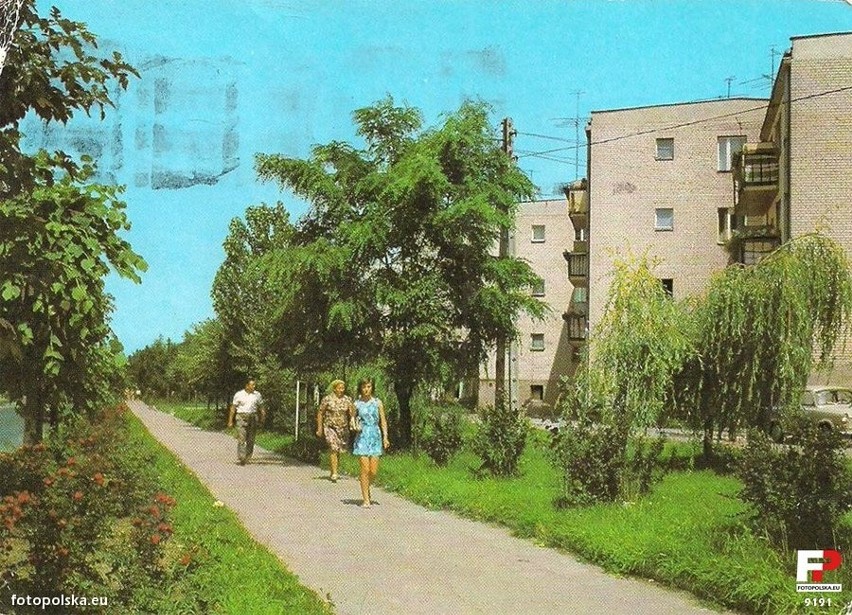 Lata 1970-1980, ulica Warszawska w Warce.