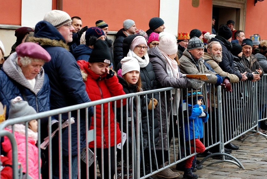 Orszak Trzech Króli zgromadził tysiące wrocławian [ZDJĘCIA]