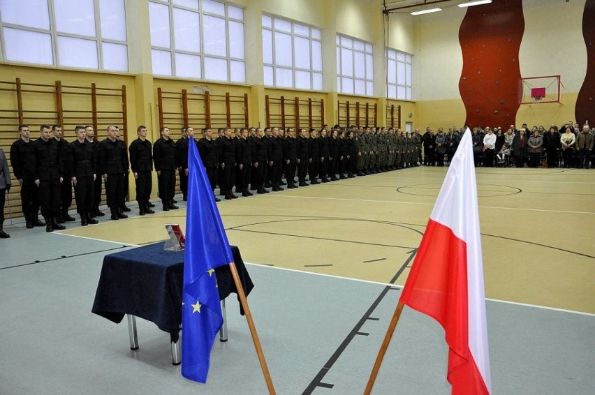 Białystok. Nowi policjanci złożyli ślubowanie (zdjęcia)