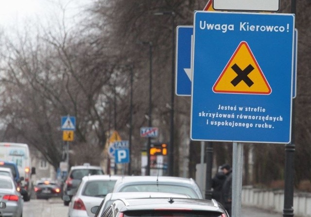 Osiem ulic we Wrocławiu zostanie objętych strefami uspokojonego ruchu.
