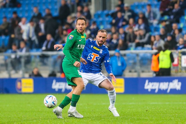 Śląsk Wrocław wygrał z Lechem w Poznaniu 3:1 w 1/16 finału Fortuna Pucharu Polski. Oceniliśmy piłkarzy Śląska za występ w tym spotkaniu. Oceny w skali od 1 do 10, gdzie 10 to klasa światowa, a 1 to występ poniżej wszelkiej krytyki.Do kolejnych piłkarzy przejdziesz za pomocą gestów oraz strzałek