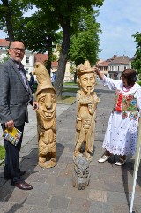 Skawina. Na pierwszej Przystani Floriańskiej były obrazy, rzeźby i grafiki. W soboty na Rynku każdy może wystawić swoją twórczość