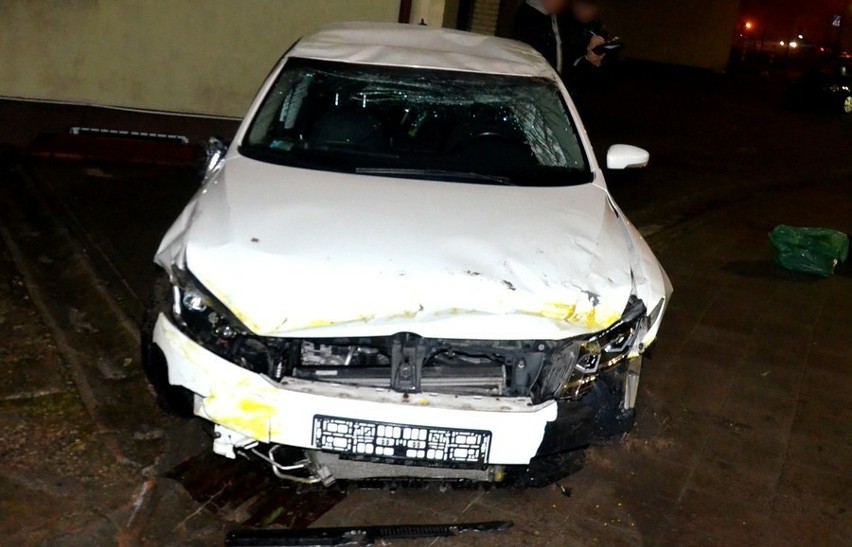 Kierowca z Kaszub rozbił się pod starogardzką komendą