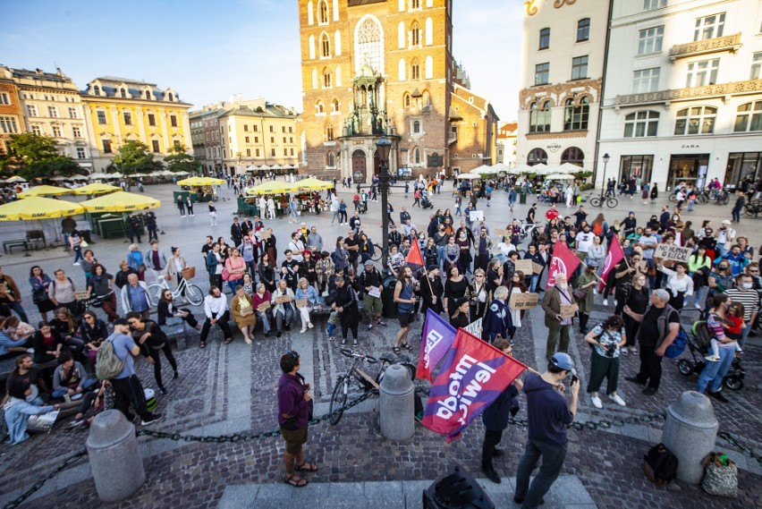 Demonstracja na Rynku Głównym