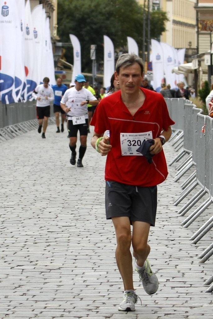 Maraton Wrocław - ZDJĘCIA - zawodnicy z numerami 3201 - 3400