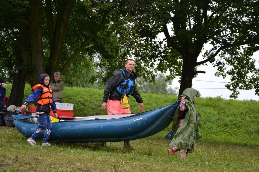 Dzieci spędziły weekend nad Odrą