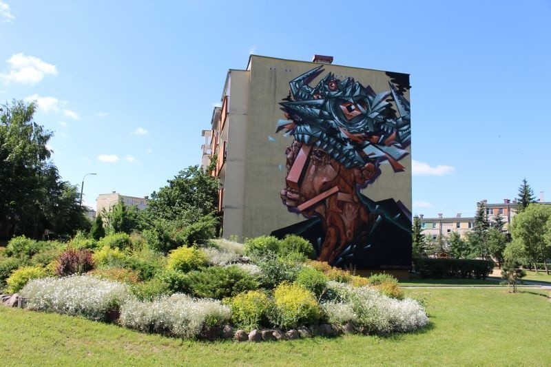 Mural przy ul. Gajowej gotowy. Wandale nie kazali na siebie długo czekać (wideo, zdjęcia)