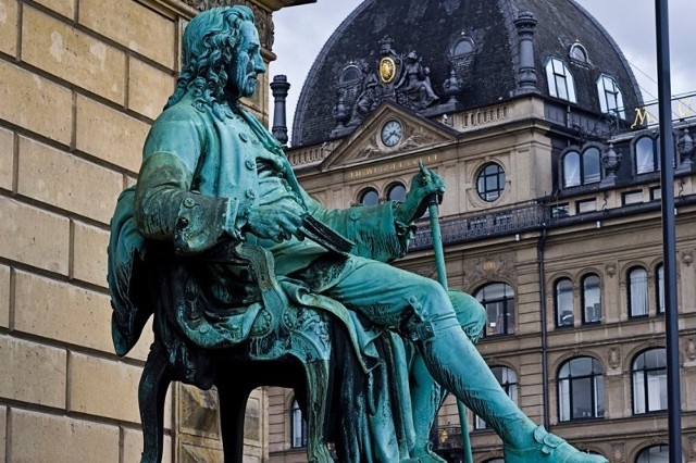 Pomnik Ludviga Holberga w Kopenhadze.