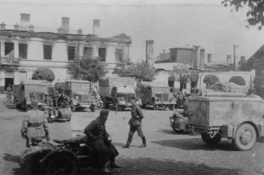 18 września 1939 , Wojska niemieckie na rynku w Opatowie