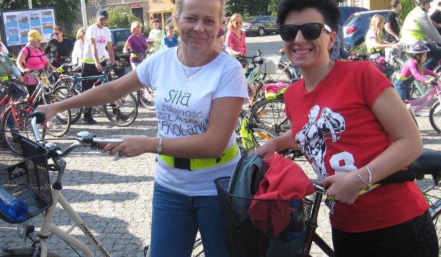 Olga Chwiałkowska i Lidia Denisów wzięły udział w akcji "Dzień bez samochodu" w 2016 r.