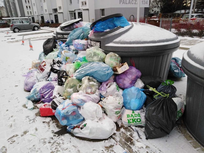 Powodem braku odbioru śmieci była awaria pojazdu do odbioru...