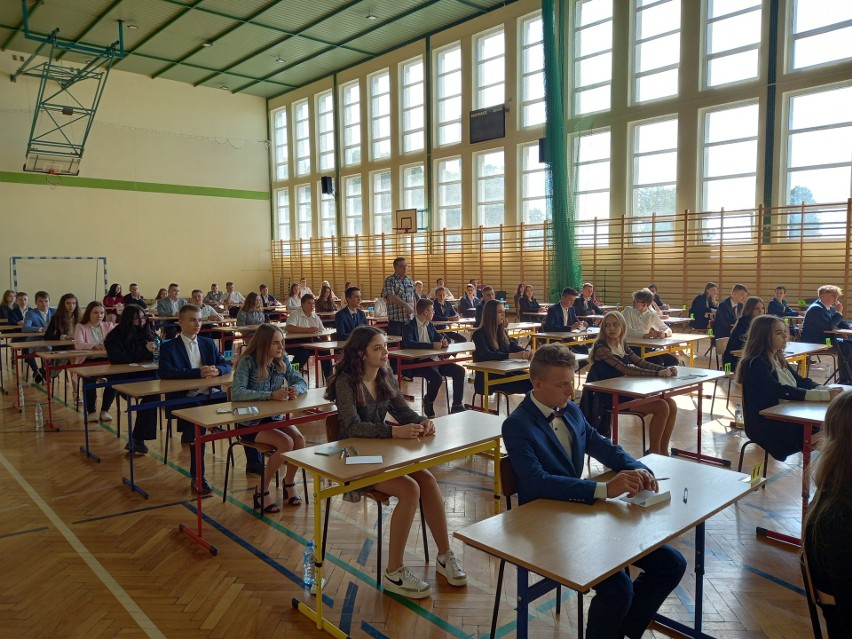 W Bogorii egzamin ósmoklasisty z języka polskiego pisały 73...