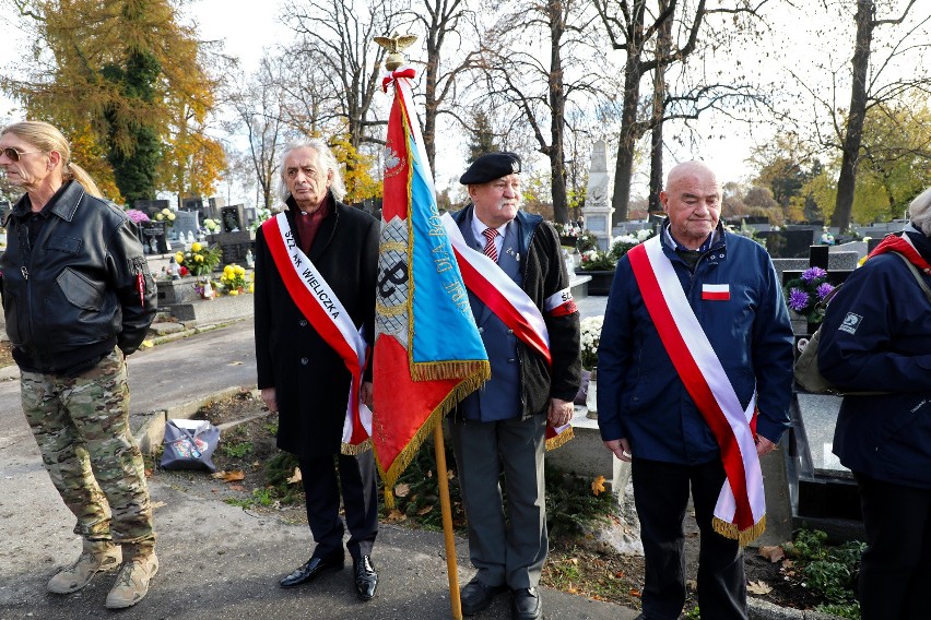 Poświęcono odnowiony nagrobek braci Bolesława i Zbigniewa...