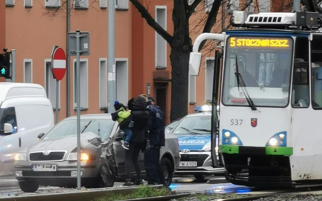 Kolizja na ul. Mickiewicza w Szczecinie