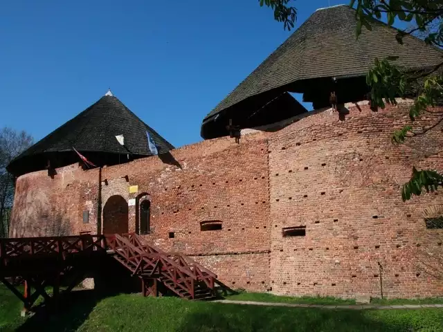 Średniowieczny zamek jest jedną z wizytówek Międzyrzecza. Teraz jest tematem konkursu plastycznego.