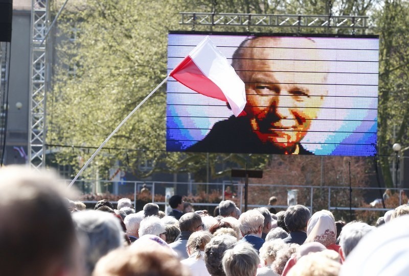Tysiące szczecinian oglądało kanonizację Jana Pawła II