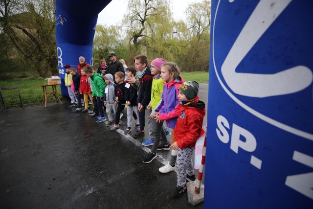 Zobacz kolejne zdjęcia. Przesuwaj zdjęcia w prawo - naciśnij strzałkę lub przycisk NASTĘPNE