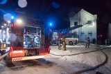 Pożar budynku mieszkalnego w Zacharzowicach. W akcji brało udział 38 strażaków. Wszyscy mieszkańcy zdążyli się ewakuować