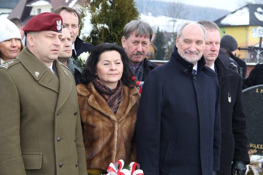 Waksmund. Antoni Macierewicz na 69. rocznicy śmierci "Ognia" [ZDJĘCIA]