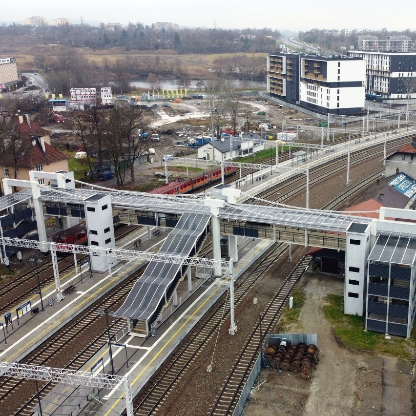 Z nowej stacji w Krakowie pociągi w końcu dojadą do Skawiny