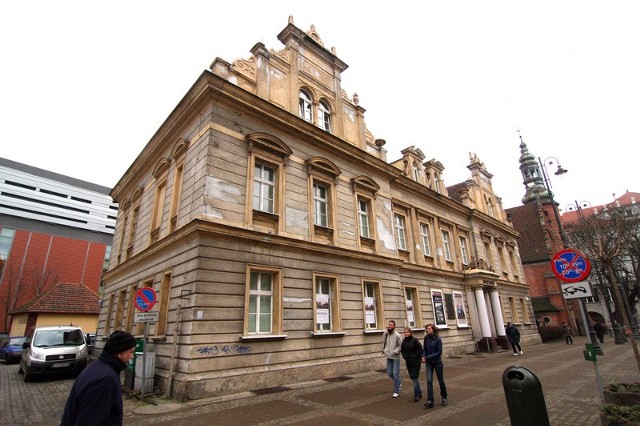 Ratusz chce sprzedać budynek muzeum okręgowego przy ulicy Gdańskiej 4, a w zamian za to wznieść nowy gmach po zachodniej stronie Starego Rynku